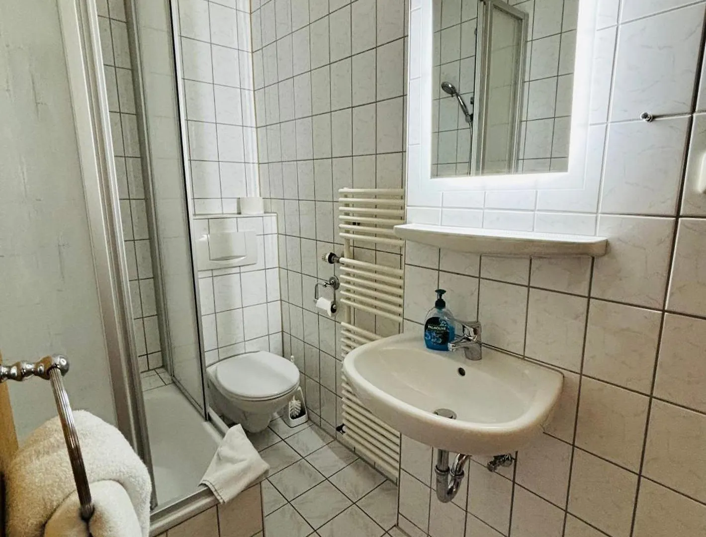 Hotel Sonnenschein Düsseldorf Frühstückspension