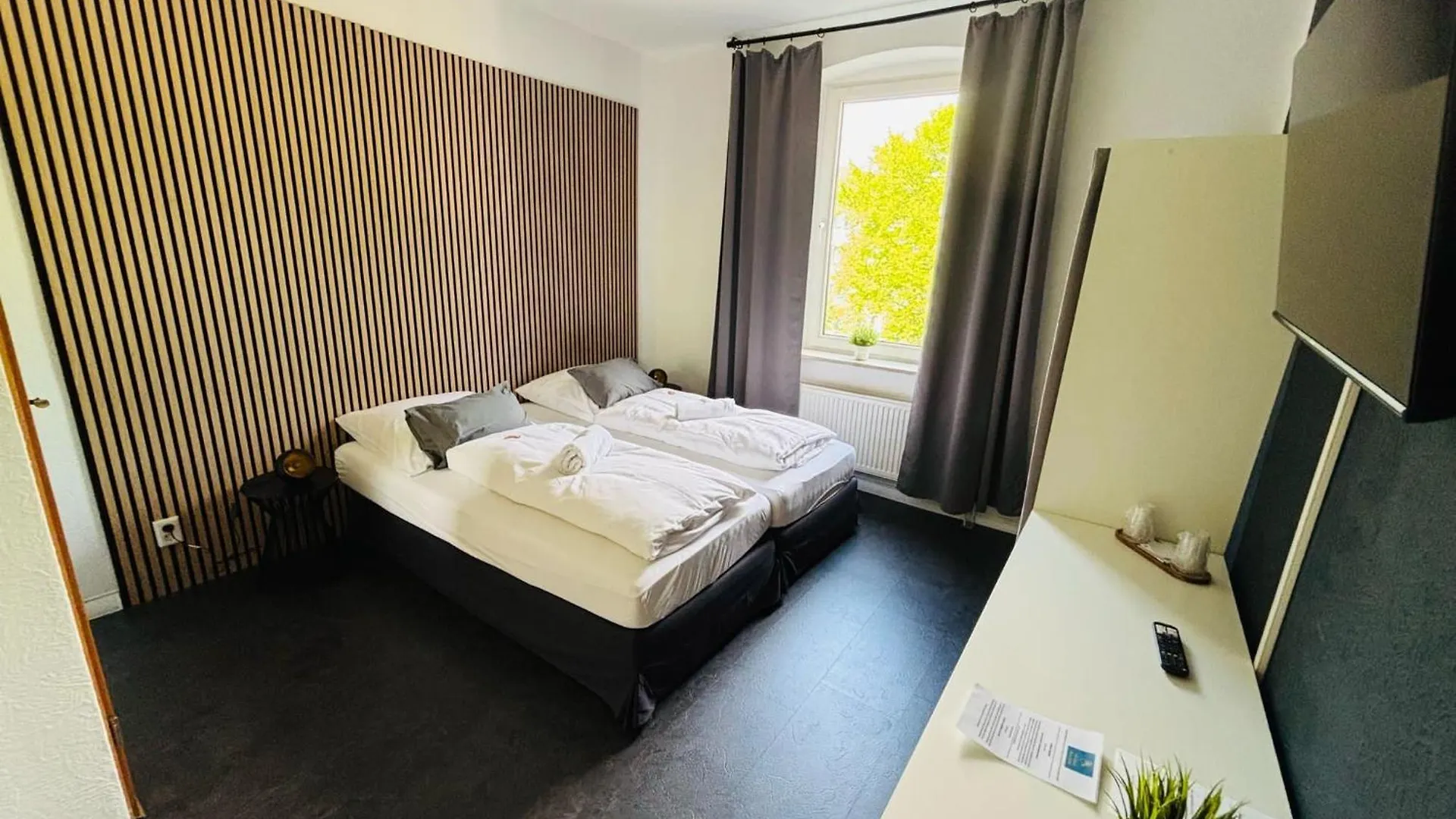 Hotel Sonnenschein Düsseldorf Frühstückspension