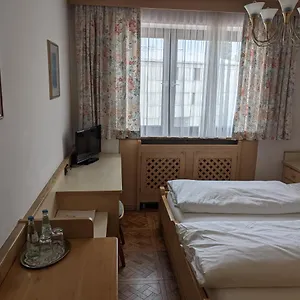 Отель Neuwirt