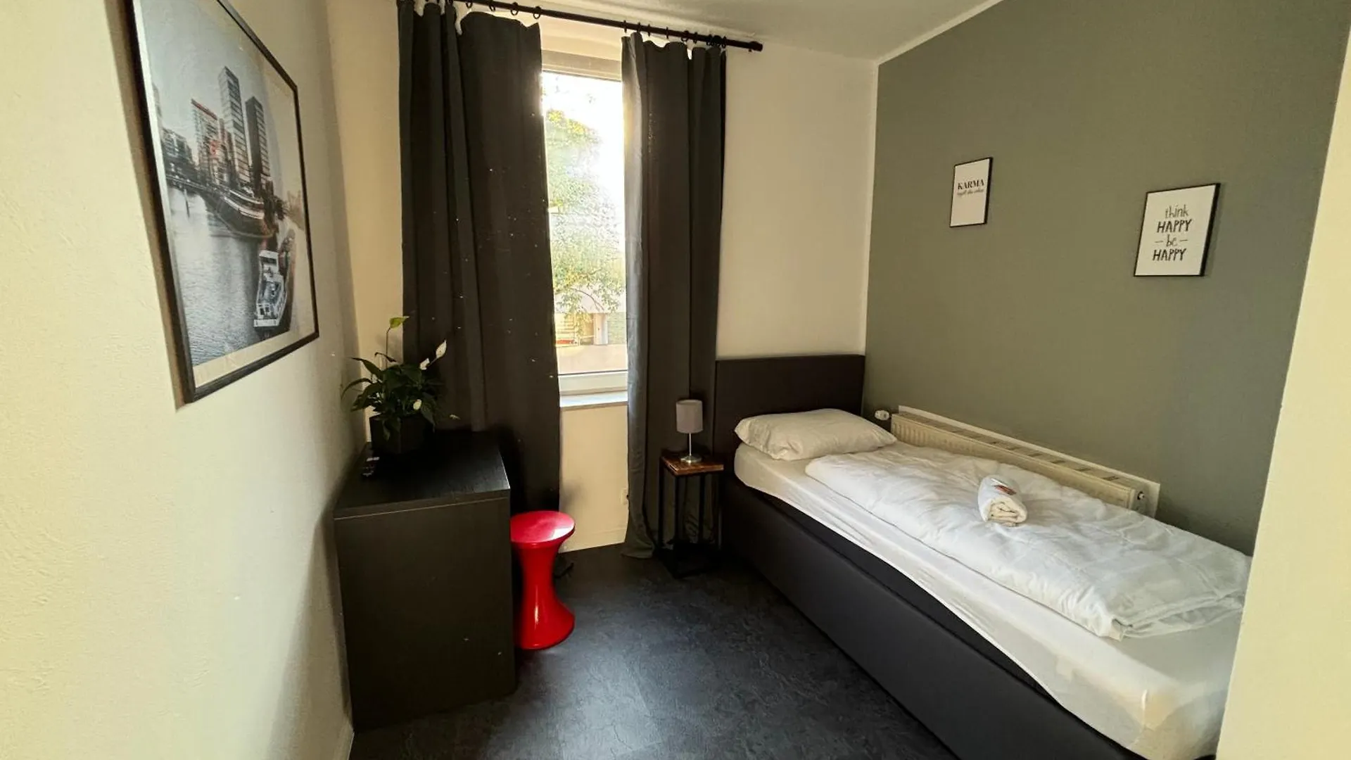 Hotel Bff Airport Messe Schlaf - Duesseldorf Düsseldorf