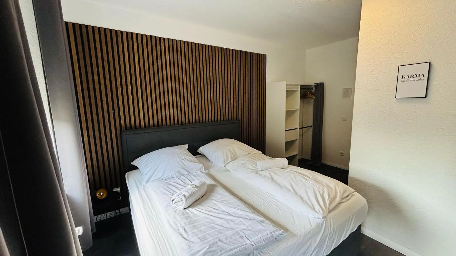 Hotel Bff Airport Messe Schlaf - Duesseldorf 2*, Düsseldorf Německo