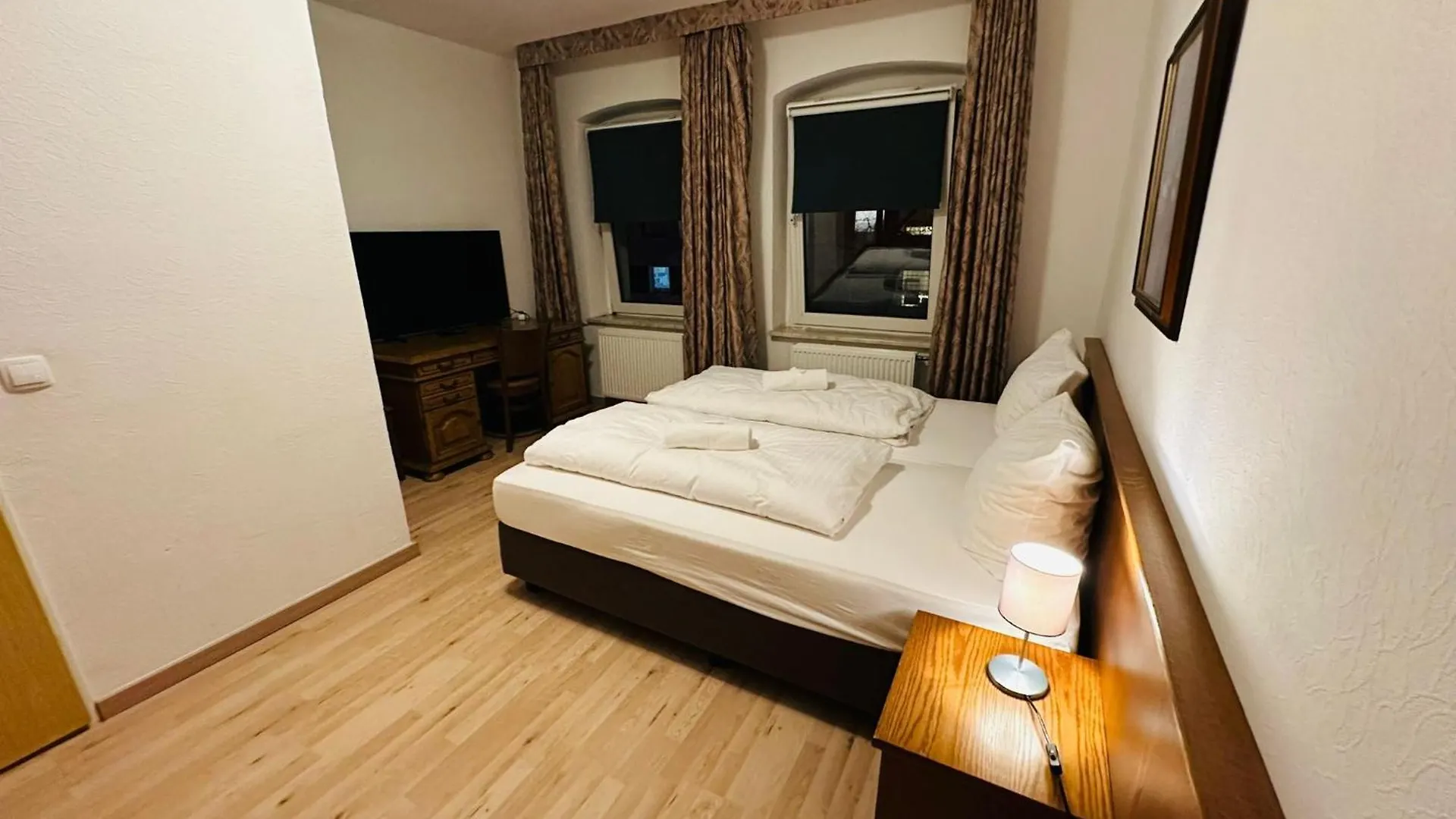 Hotel Bff Airport Messe Schlaf - Duesseldorf