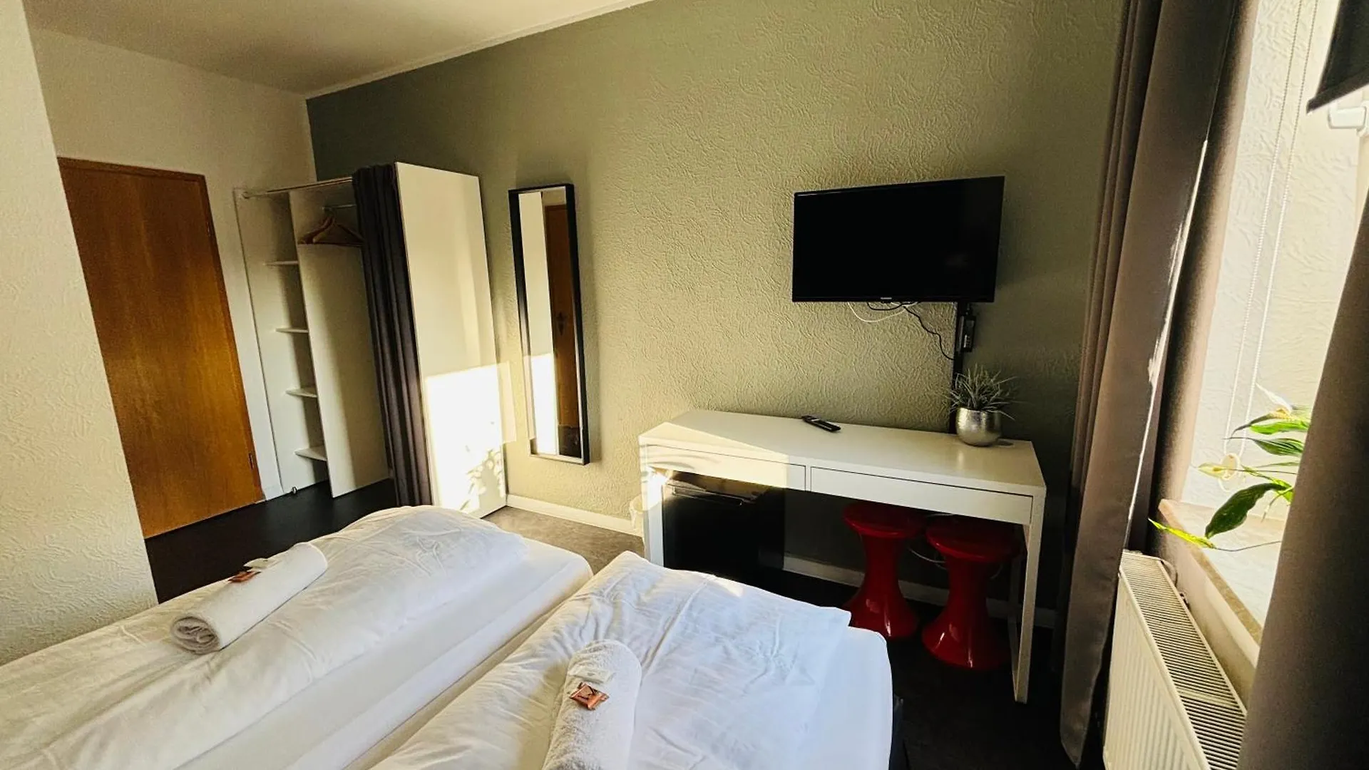 Hotel Bff Airport Messe Schlaf - Duesseldorf Almanya