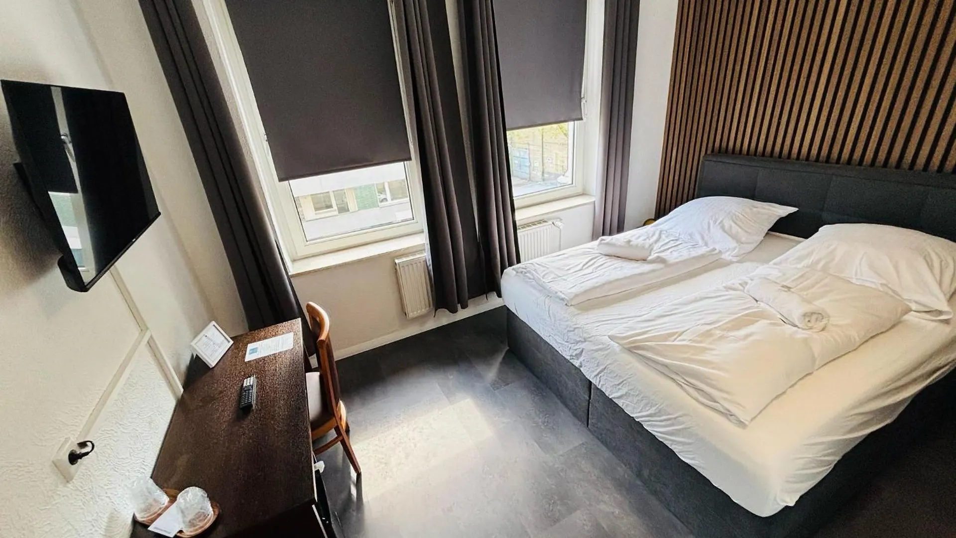 ** Oda ve Kahvaltı Hotel Bff Airport Messe Schlaf - Duesseldorf Almanya